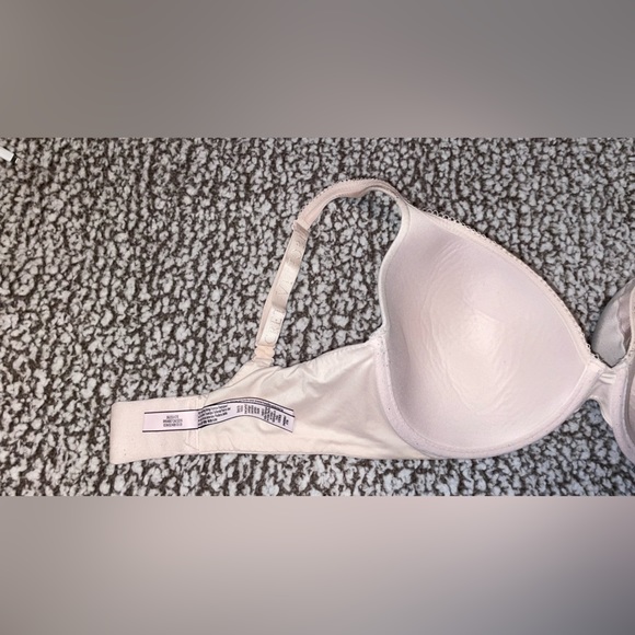 VICTORIA’S SECRET BRAS BEIGE SIZE 34DDD - Picture 10 of 17
